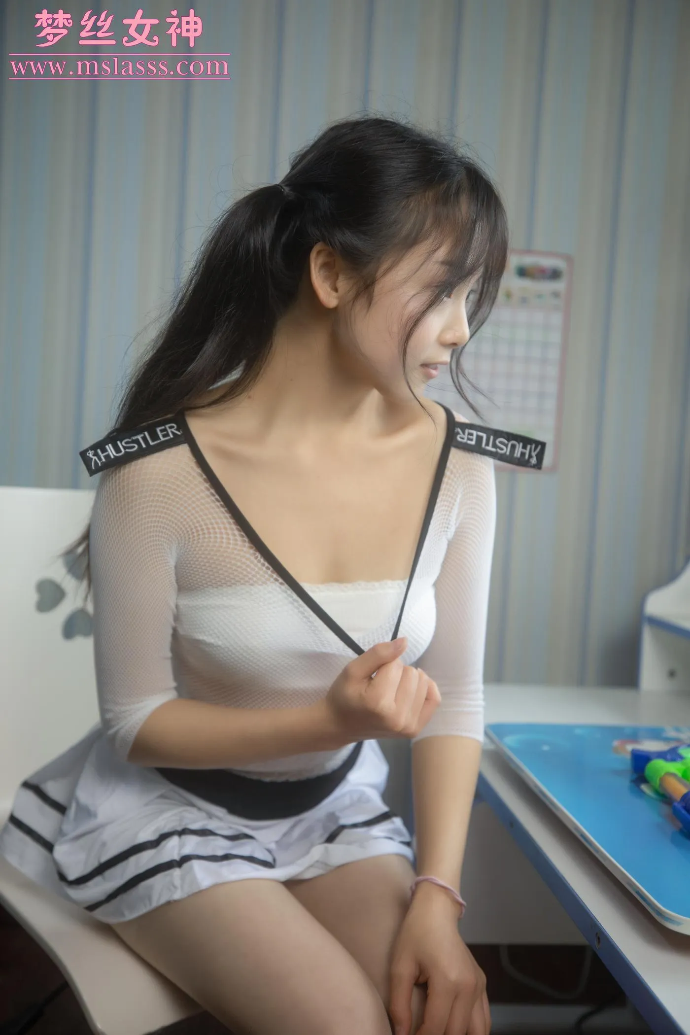 [MSLASS梦丝女神] 2020.12.24 NO.137 灵唯 双马尾杀 [64P]插图3